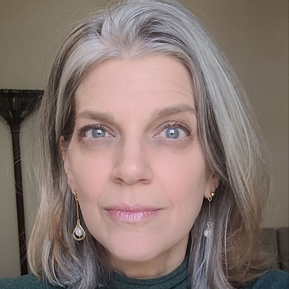 Meet your Posher, Angela